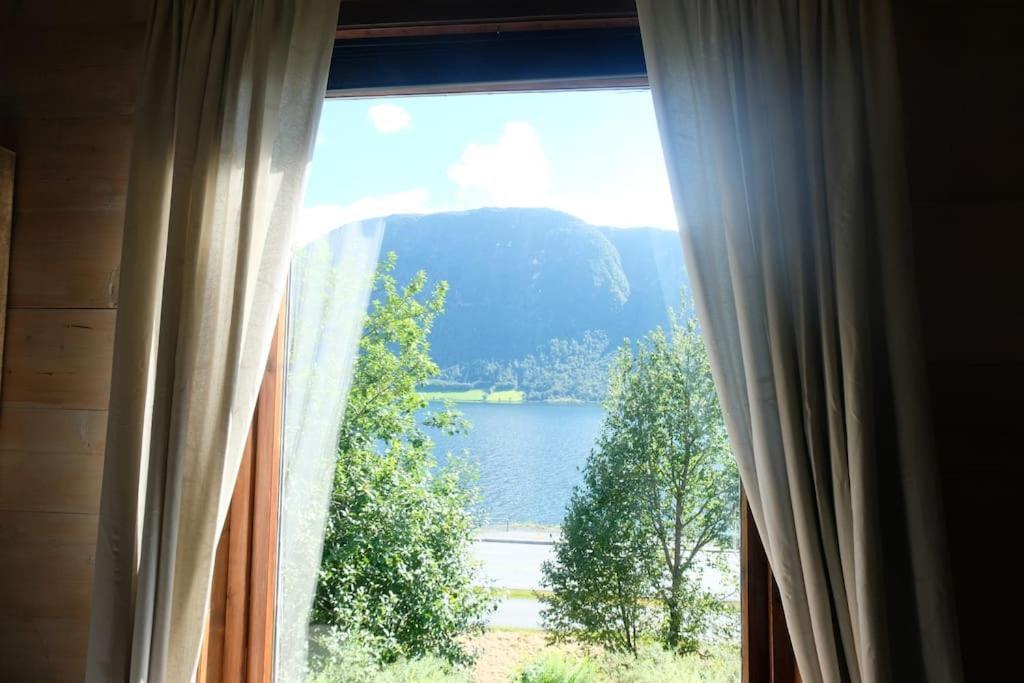 Apartment With Lake View In Jolster Årdal Екстериор снимка